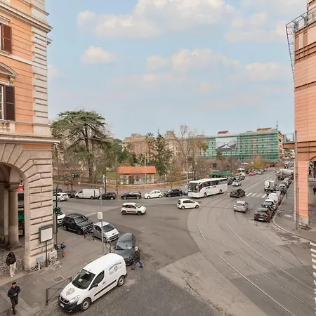 Vittorio Emanuele Large * روما